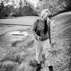 Meet your Posher, Ayesha